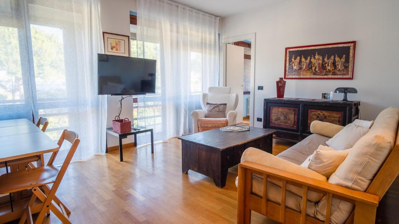 The Zodiac Apartment - Italian Homing Sirmione Bagian luar foto